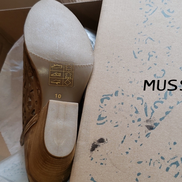 Musse & Cloud Athena Laser Cut Leather Bootie NEW - Picture 8 of 10